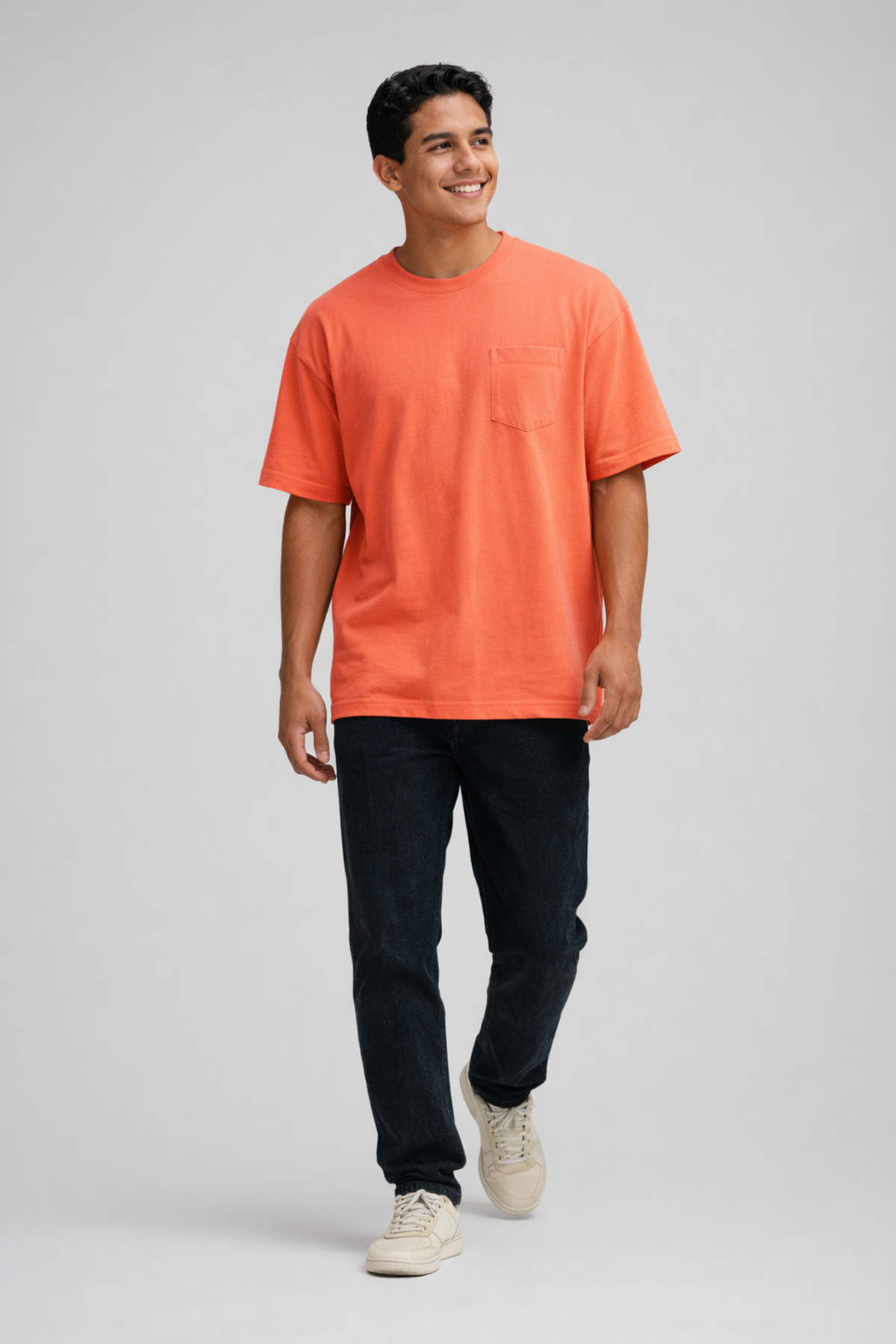 Camiseta Oversize con Bolsillo